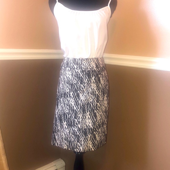 Valerie Bertinelli Dresses & Skirts - Valerie bertinelli skirt